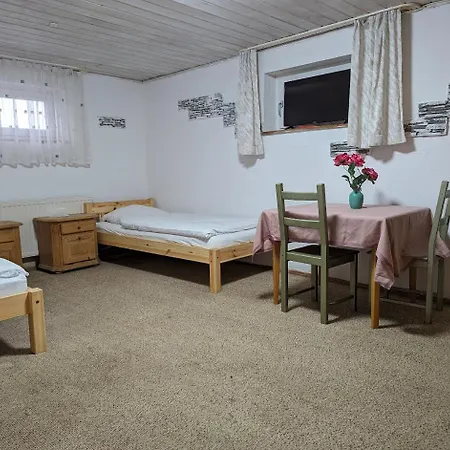 Lägenhet Gaestezimmer Im Steigerwald *